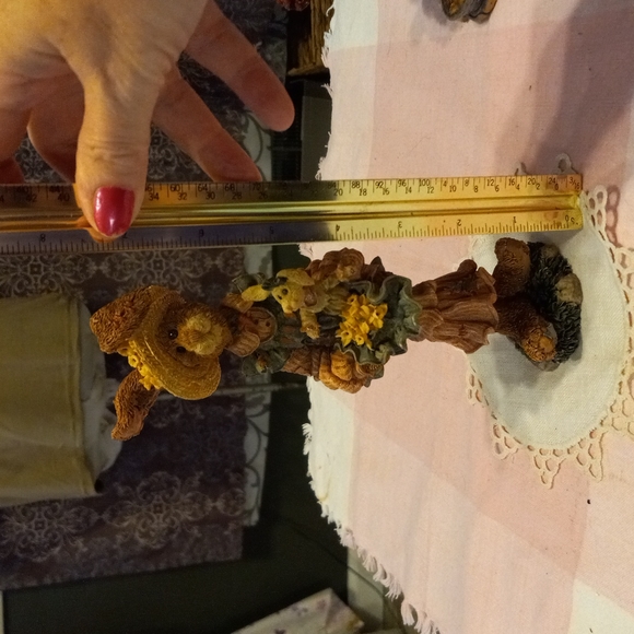 Boyds Bears and Friends the folkstone collection Prudence daffodils - Picture 1 of 5